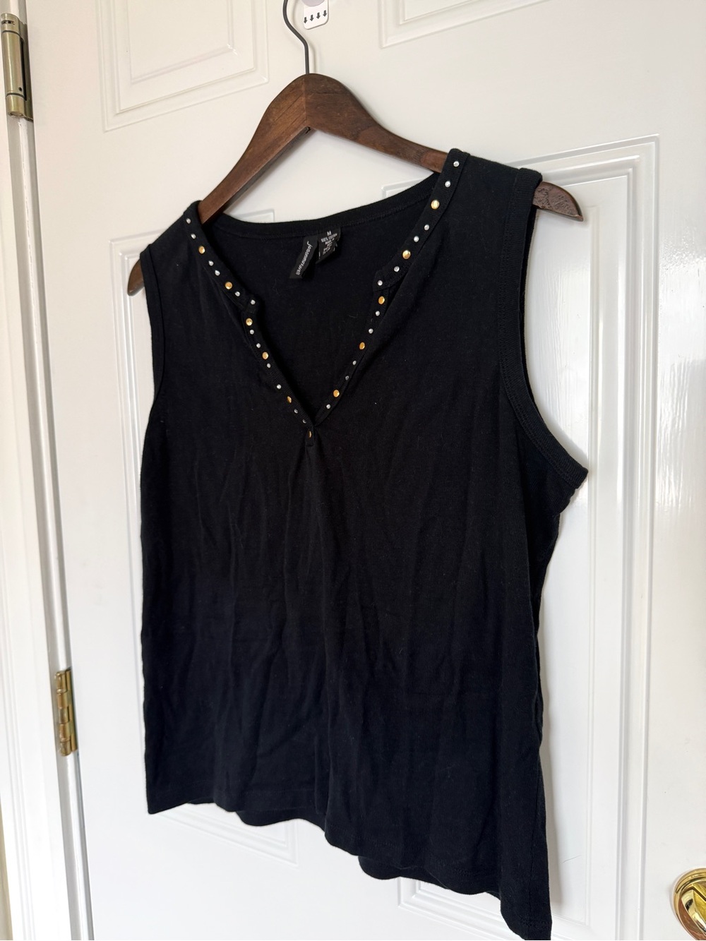 Sleeveless Black V-Neck Tank with Metallic Stud Detail - Picture 2 of 5